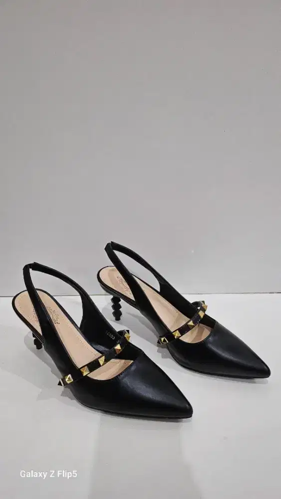 SEPATU CEWE OPERA MALAYSIA SIZE 39 25CM