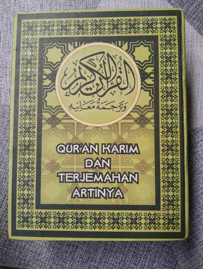 Alqur'an Karim dan Terjemahan Tebal 6cm