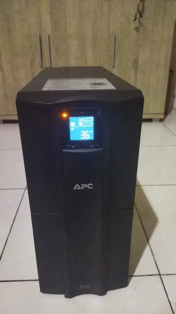 UPS APC c3000 VA