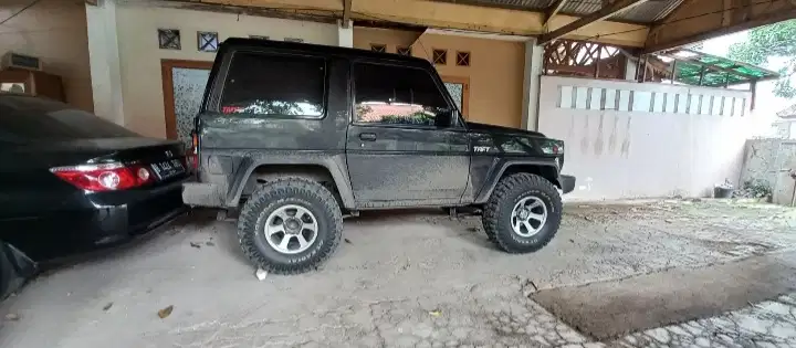 Daihatsu Taft 1995 Diesel