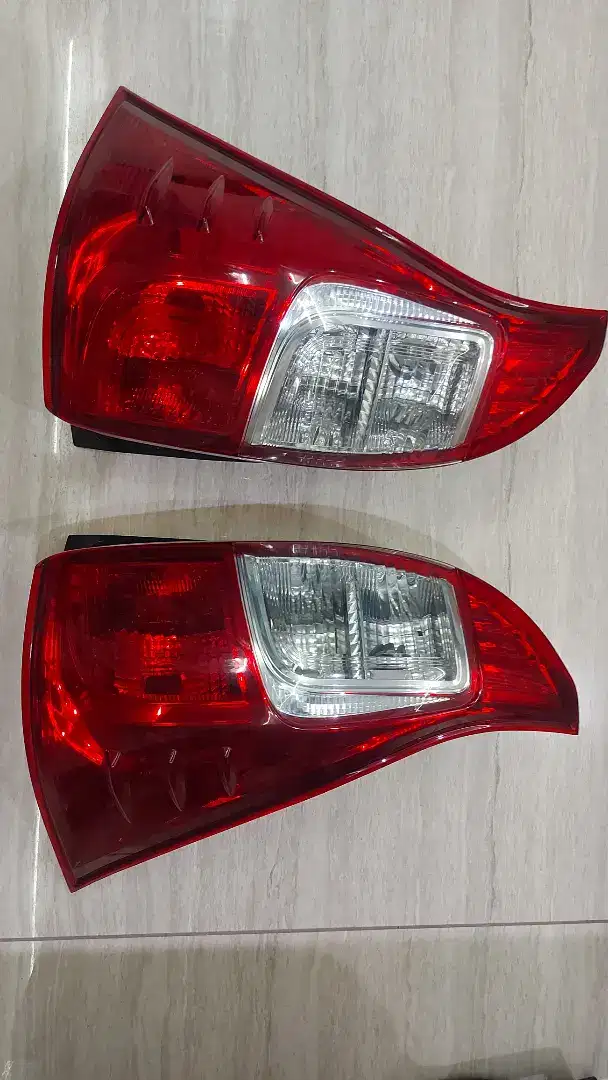 Stoplamp lampu rem avanza xenia