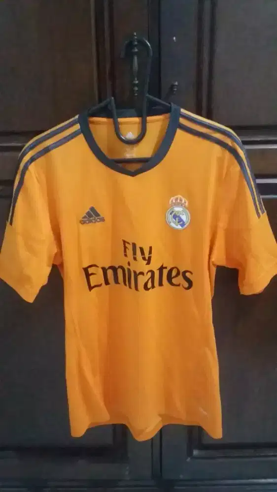 Kostum Jersey Merk ADIDAS (ORI)