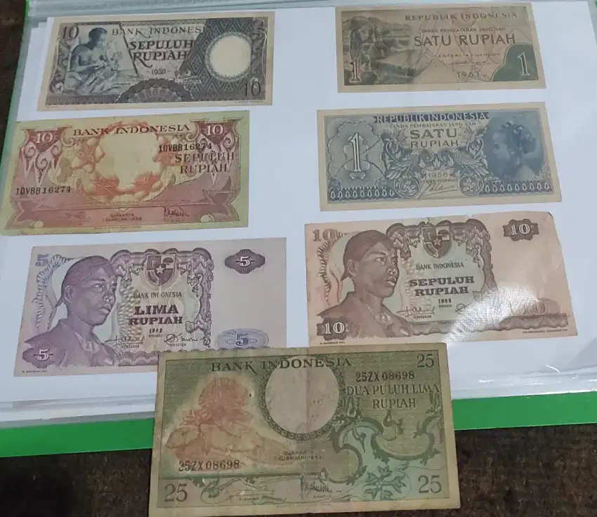 Koleksi pribadi uang kuno (vintage)