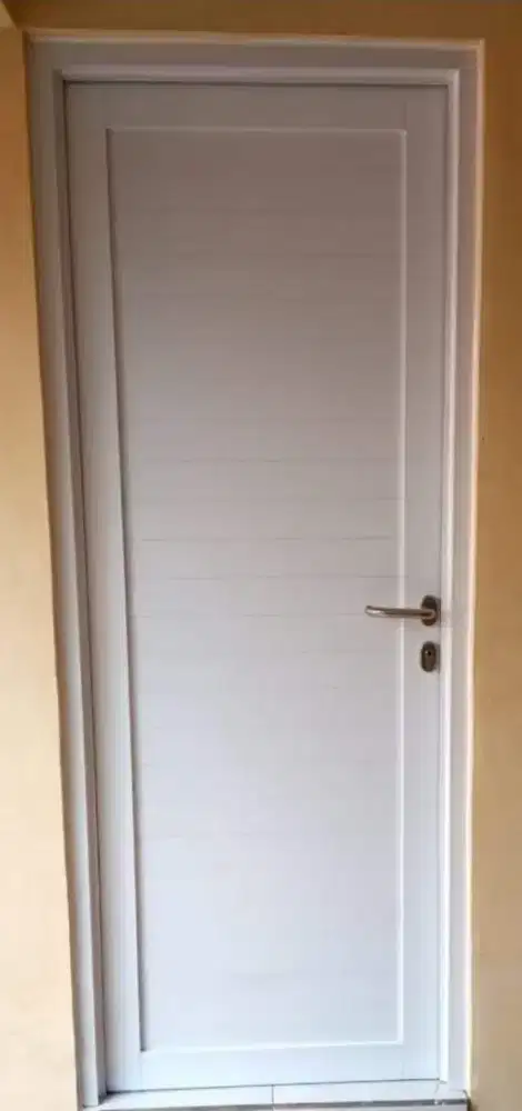 Kusen pintu aluminium