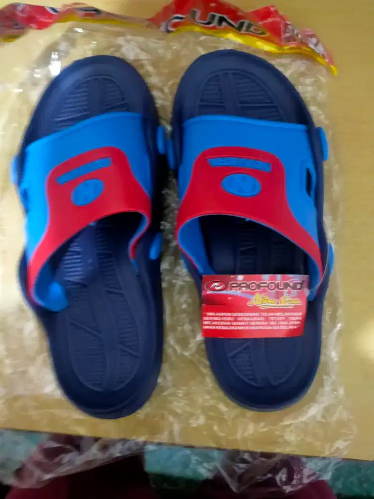 Sandal New era profound ukuran 39