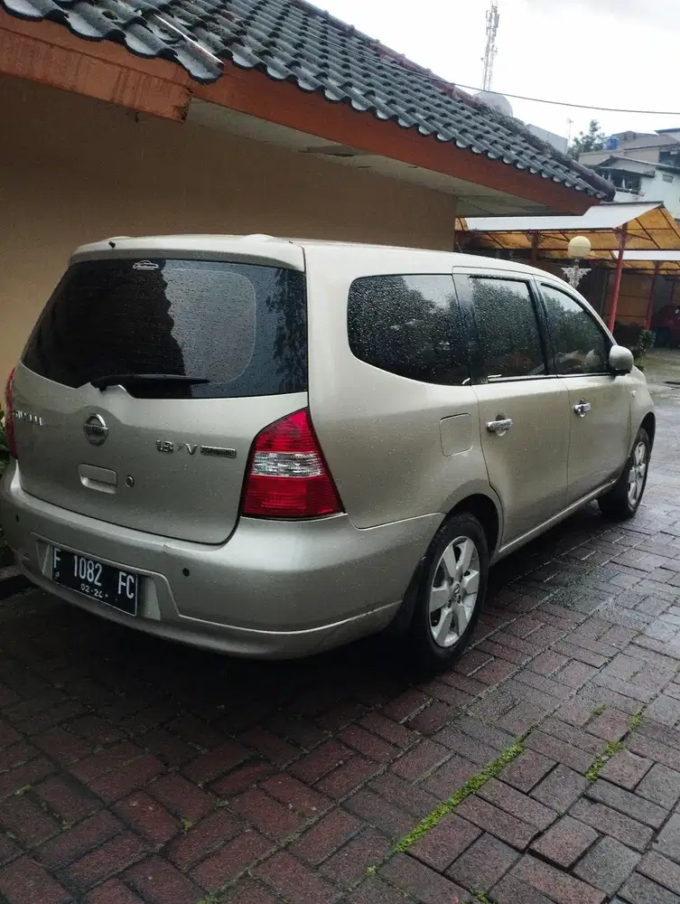 Nissan Grand livina 2007 Bensin