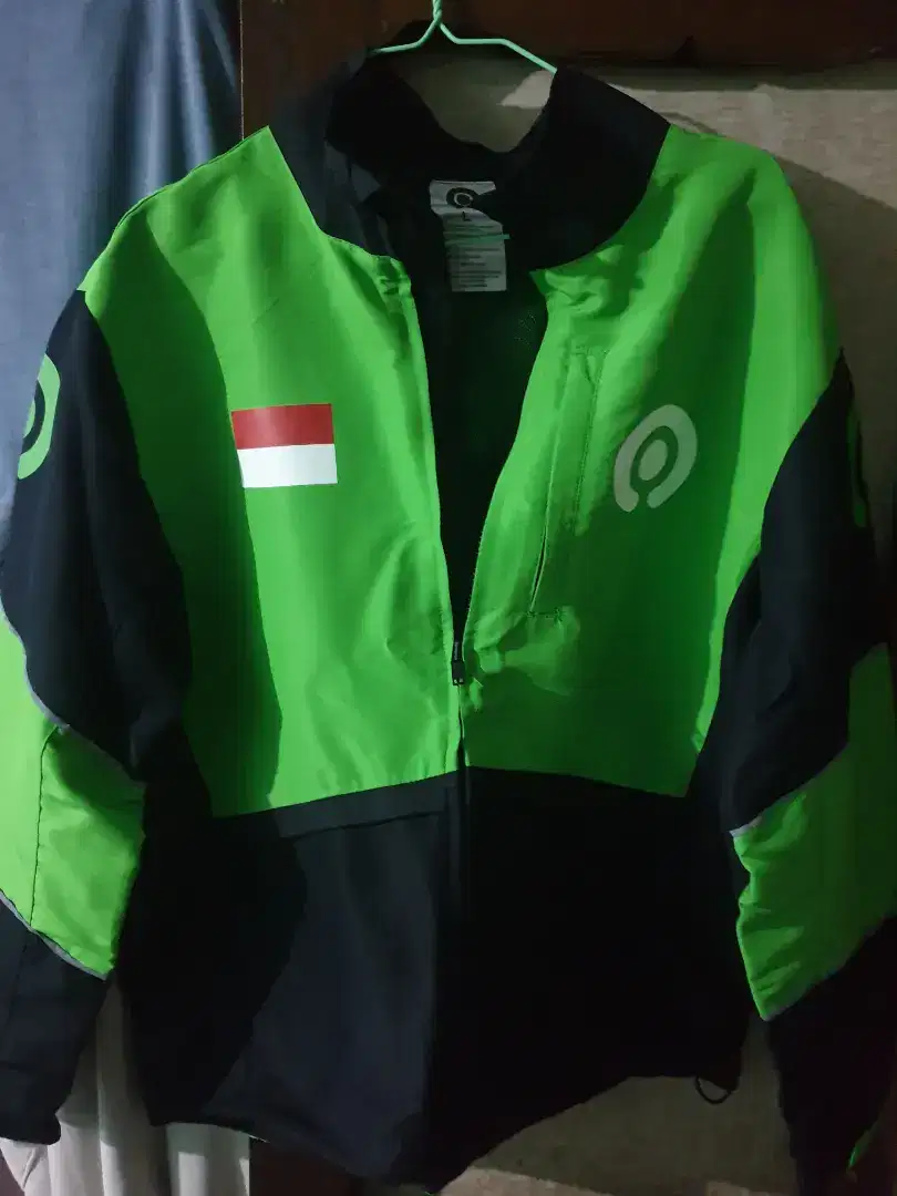 jaket garuda kondisi baru ukuran L