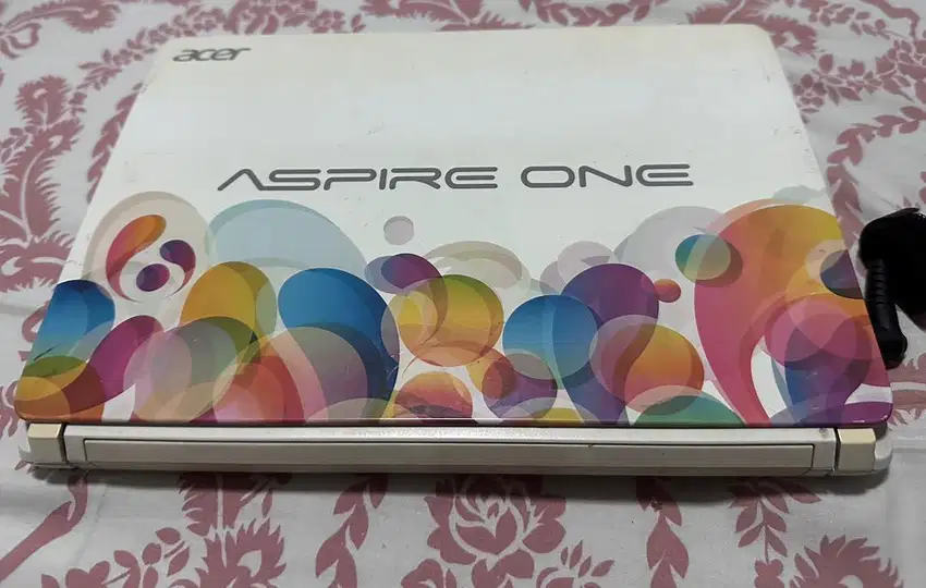 Netbook Acer Aspireone 10inci