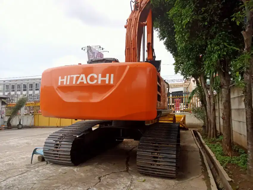 JUAL HITACHI ZX210MF-5G ALAT BERAT EXCAVATOR 2013.