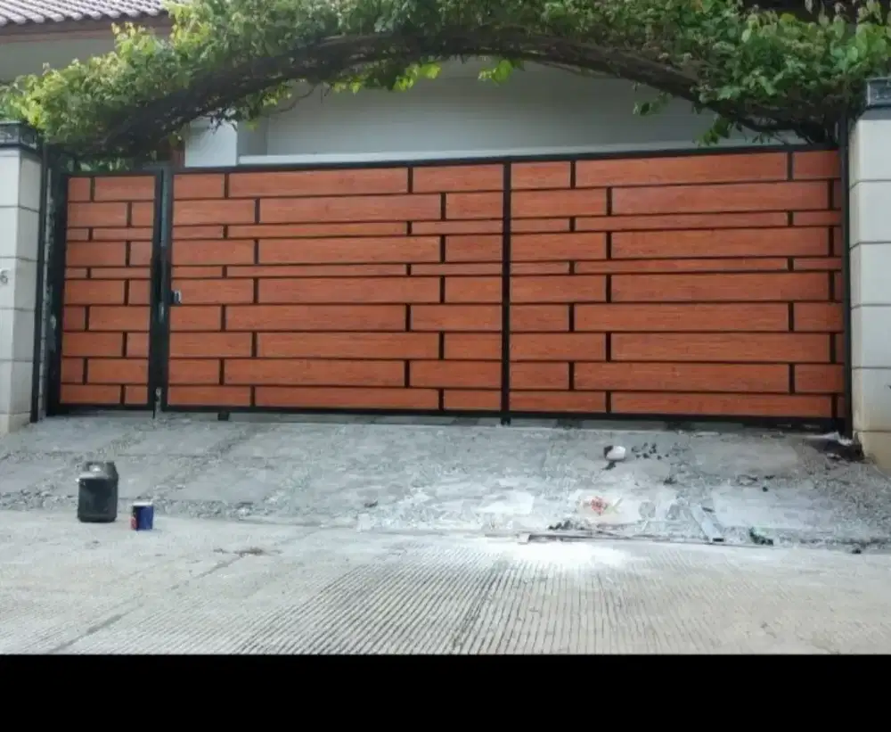 Pintu pagar dorong grc moti kayu 8483