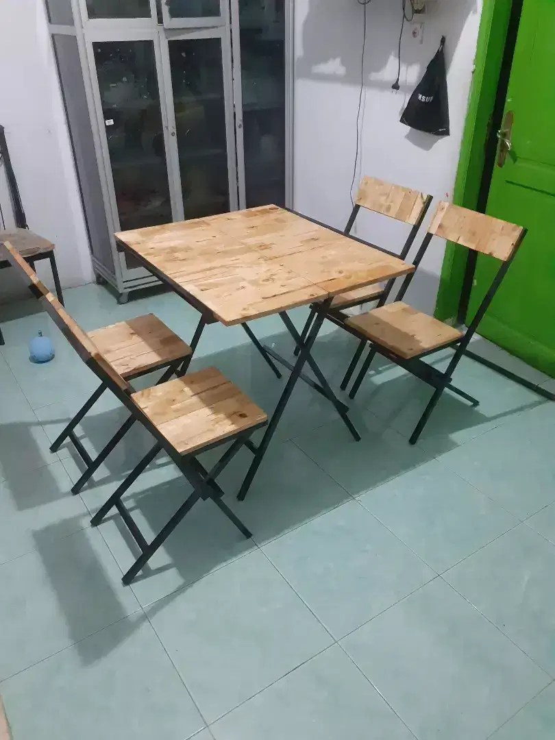 Meja & Kursi Lipat Jati Belanda