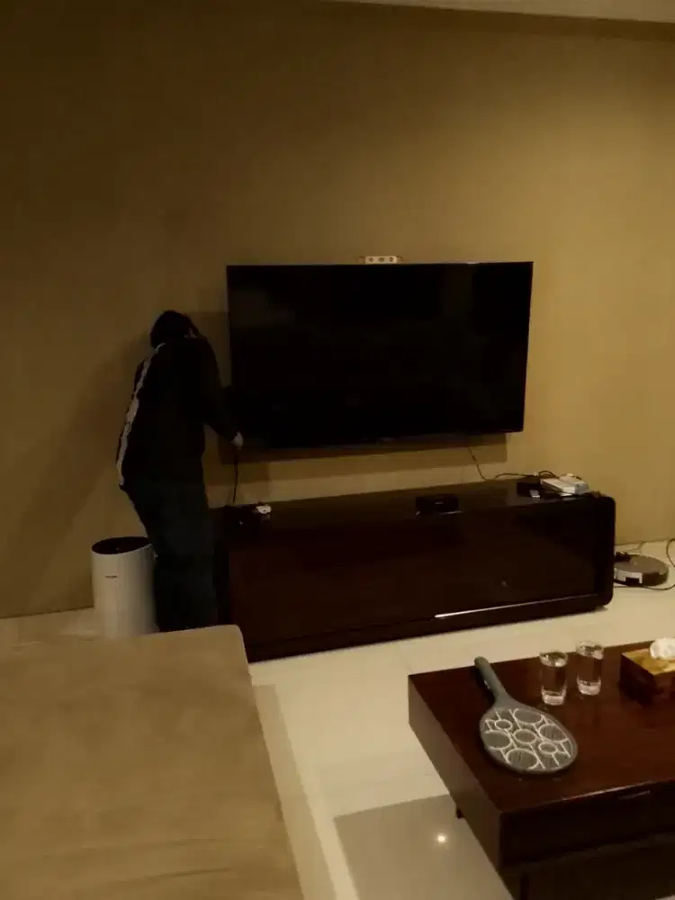 Jasa pasang Bracket tv 19-43+ Bracket