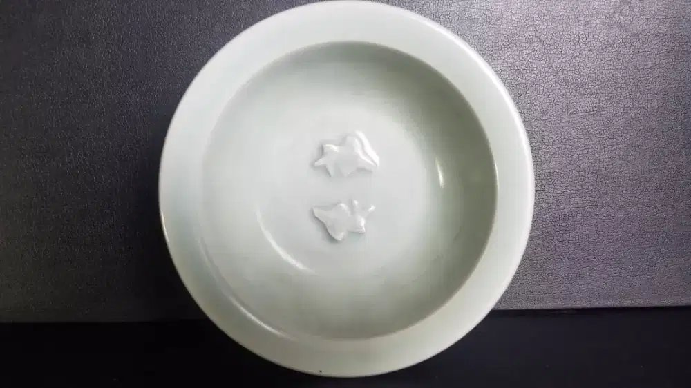Keramik antik Cina SEPASANG MANGKOK CELADON  LONGQUAN LOTUS PETAL BOWL