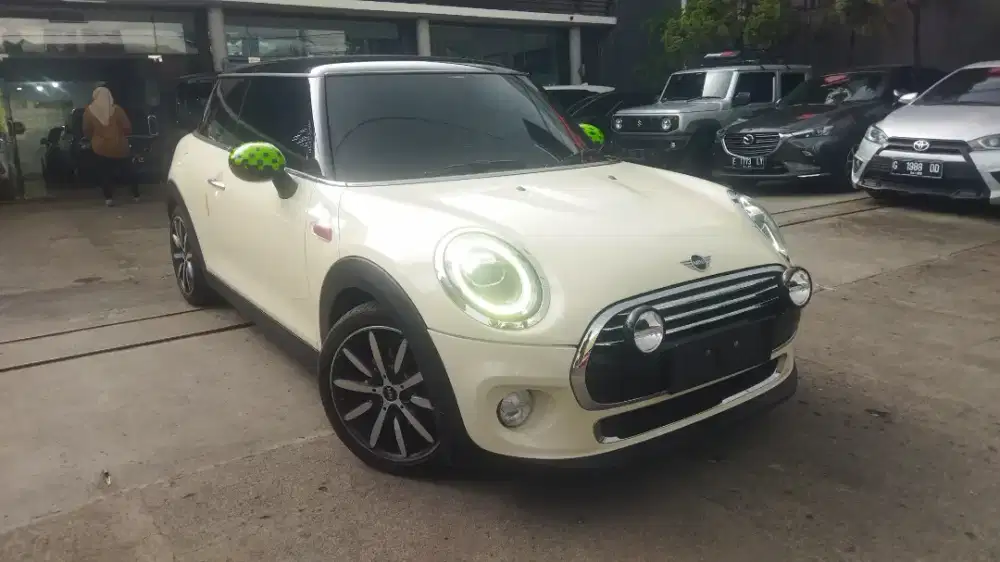 Mini cooper hatch 1.5 at