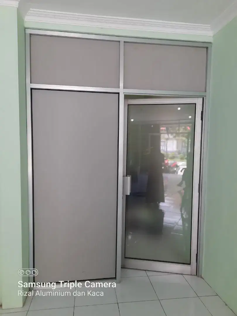 Pintu dan jendela aluminium