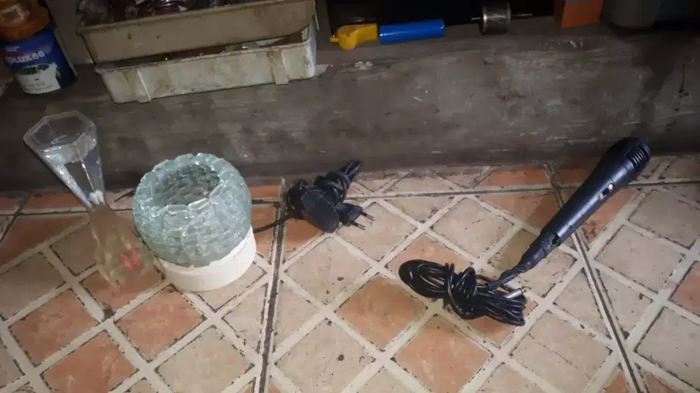 Slhkn plh slh 1 dr se psg lampu unik atau sblh nya kond bgs hrg murah2