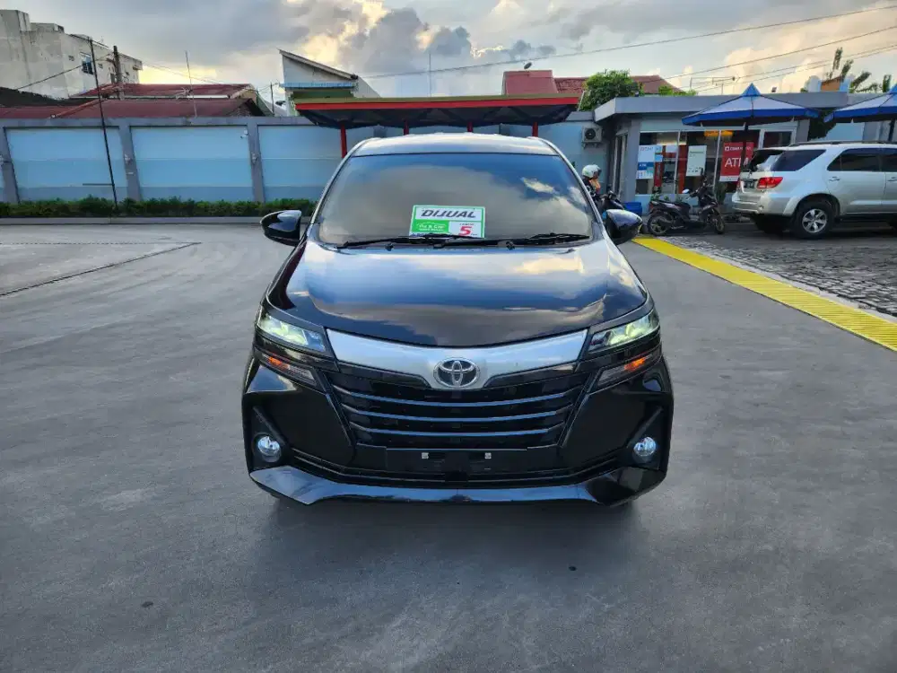 Toyota Avanza E M T Dp Juta Mobil Bekas