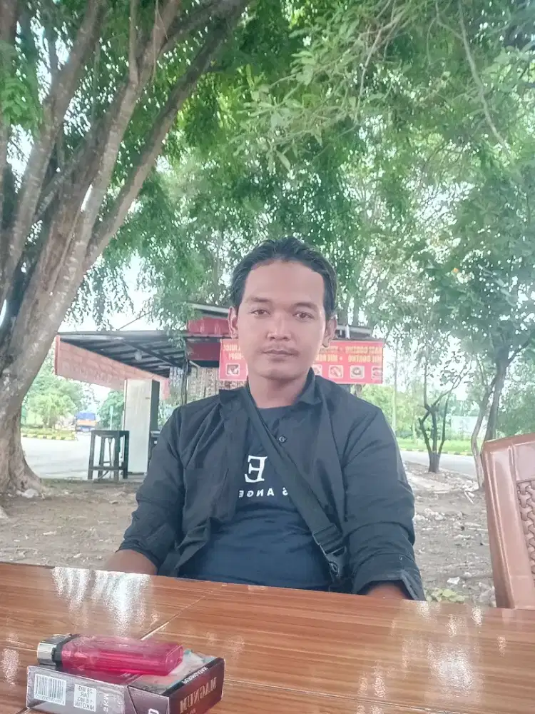 Mencari supir ,siap bersedia keluar kota