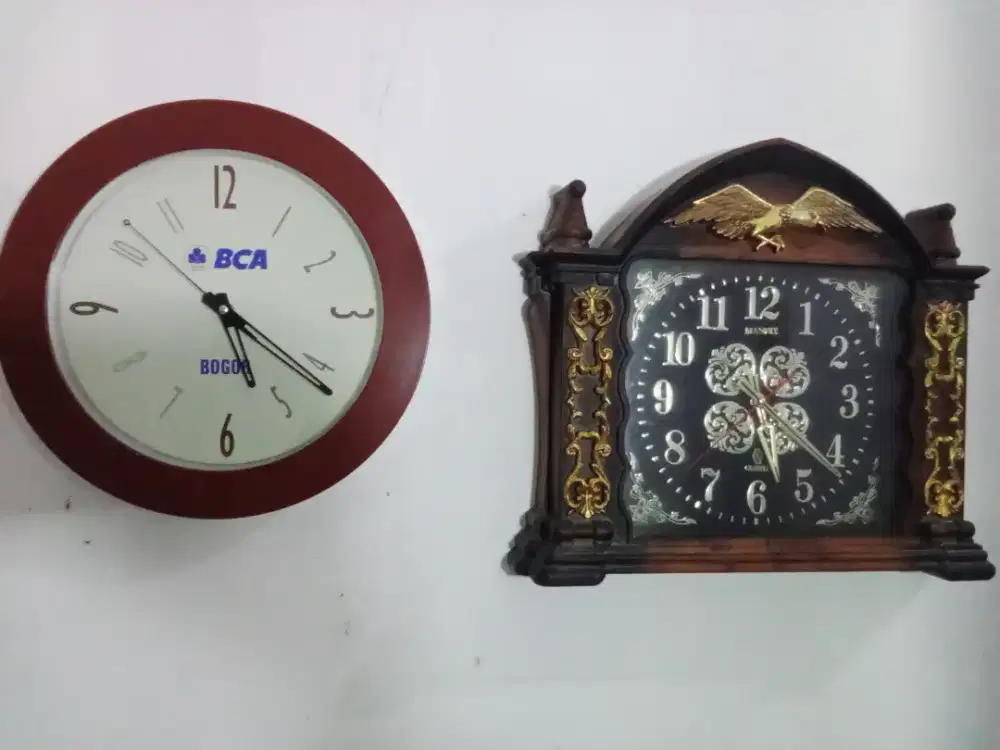 Jam dinding motif kayu made in TAIWAN