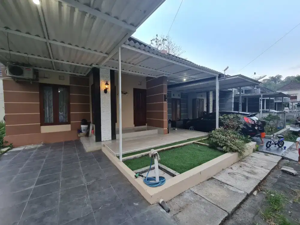 Rumah + Full Furnish di sewakan ,Siap huni 35 jt per tahun (Nego)