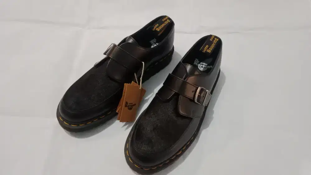 sepatu dr.Martens (airway)