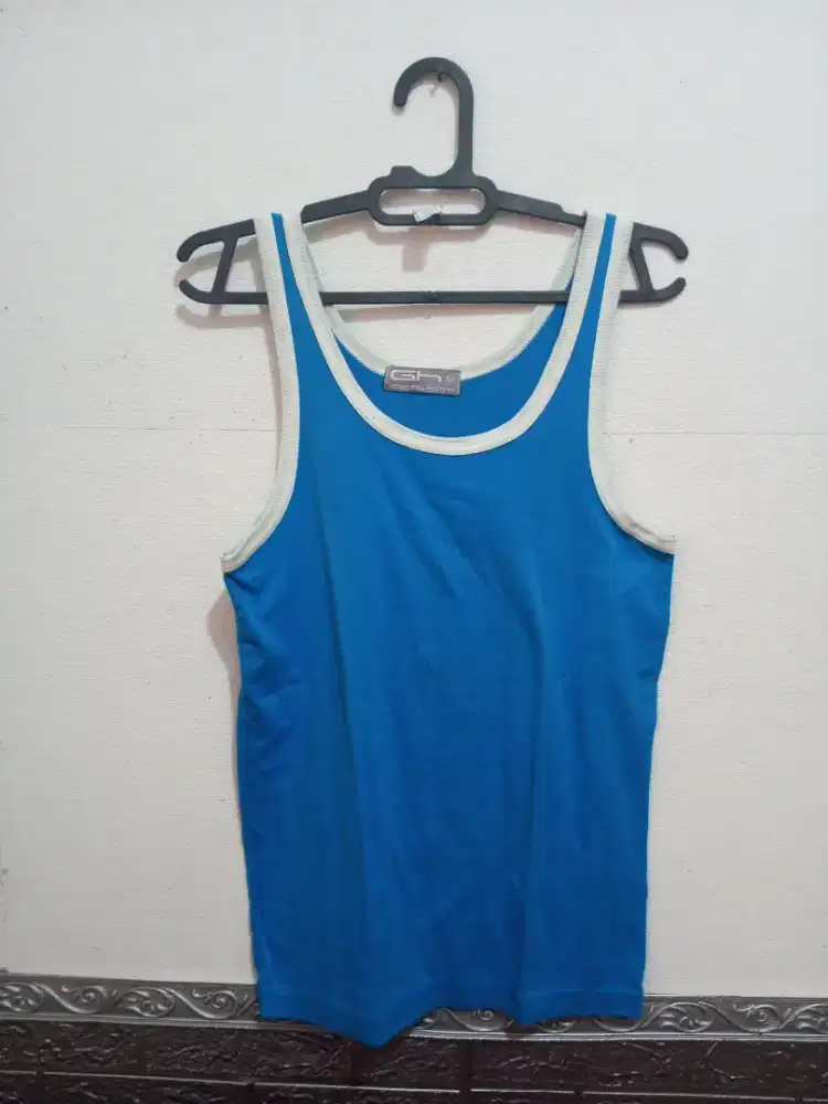 Kaos Olahraga Tanktop Pria. Merk GH