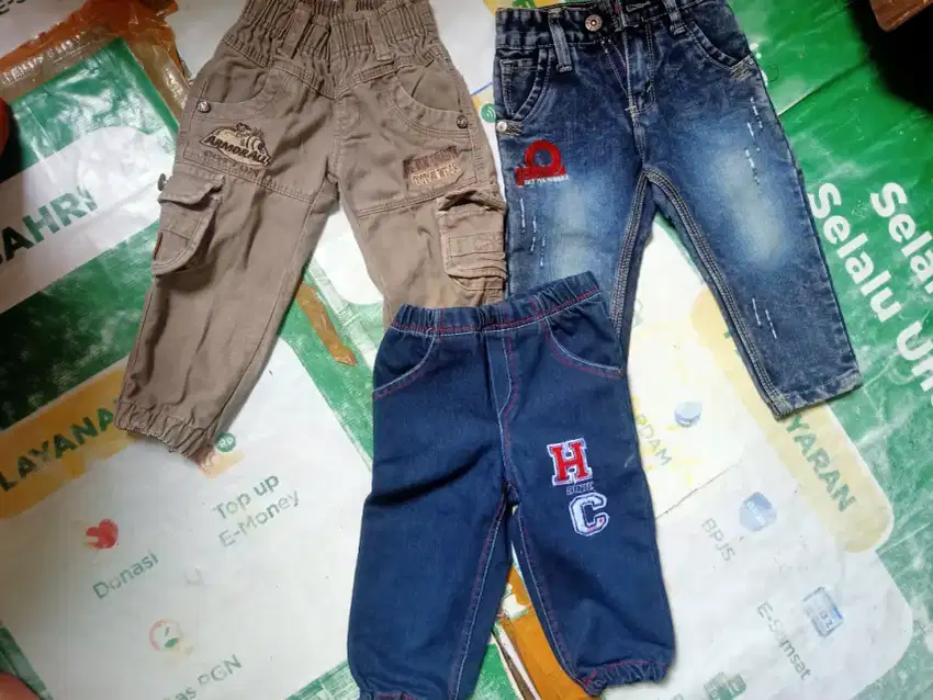 Isi 3 pcs Celana jeans anak 1-2thn