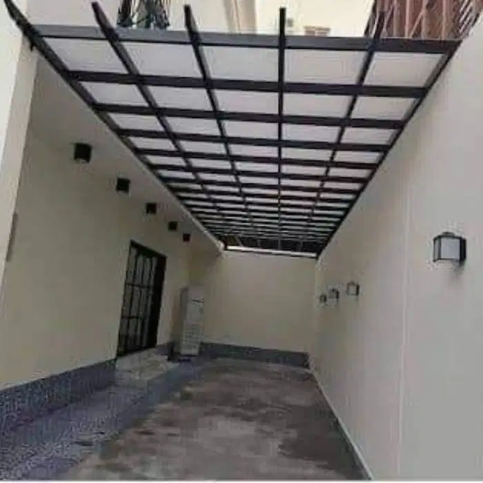 kanopi halaman belakang transparan