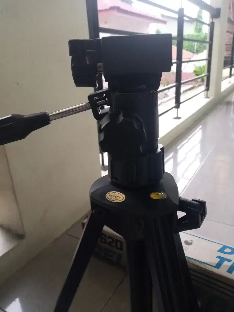 Tripod kamera deluxe