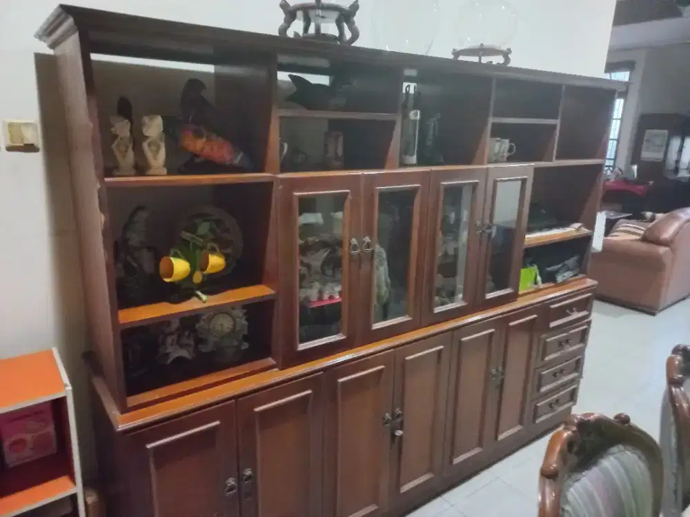 Jual lemari buffet besar