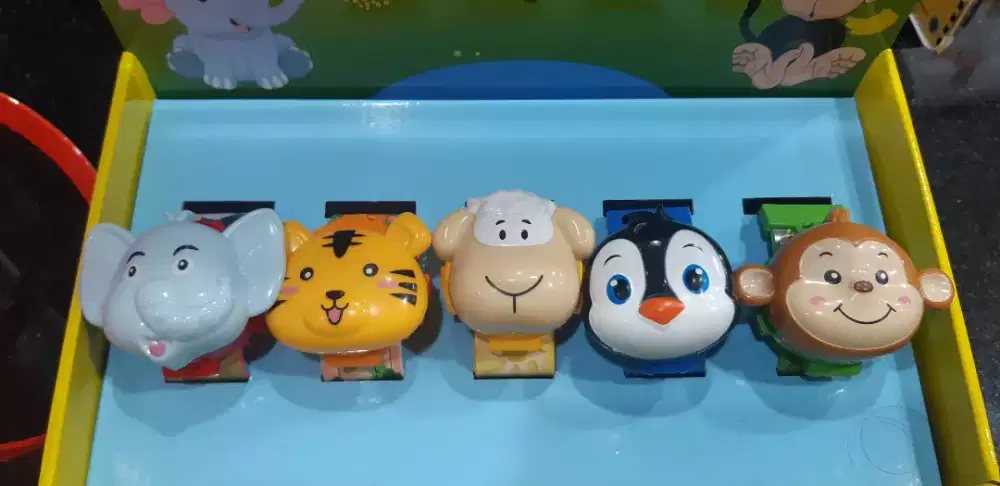 mainan & jam pokemon