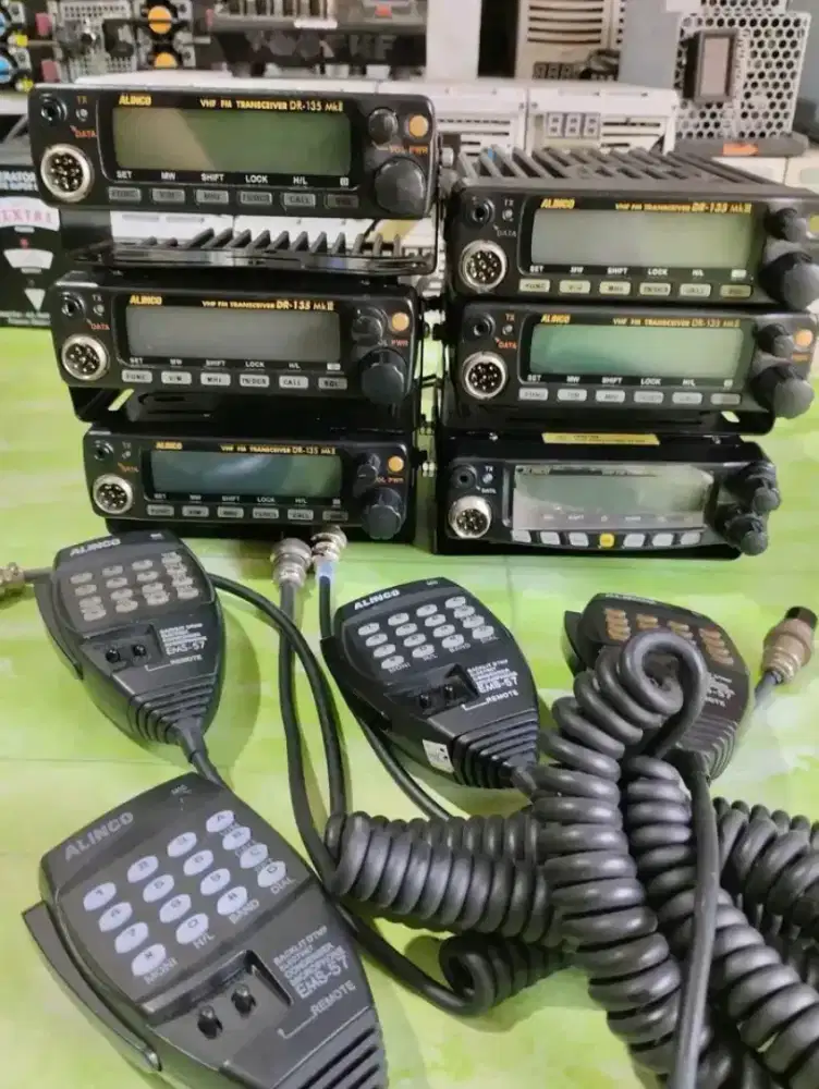 RADIO HT ALAT KOMINIKASI GPS RIG DIBELI BAYAR TUNAI SEGALA KONDISI