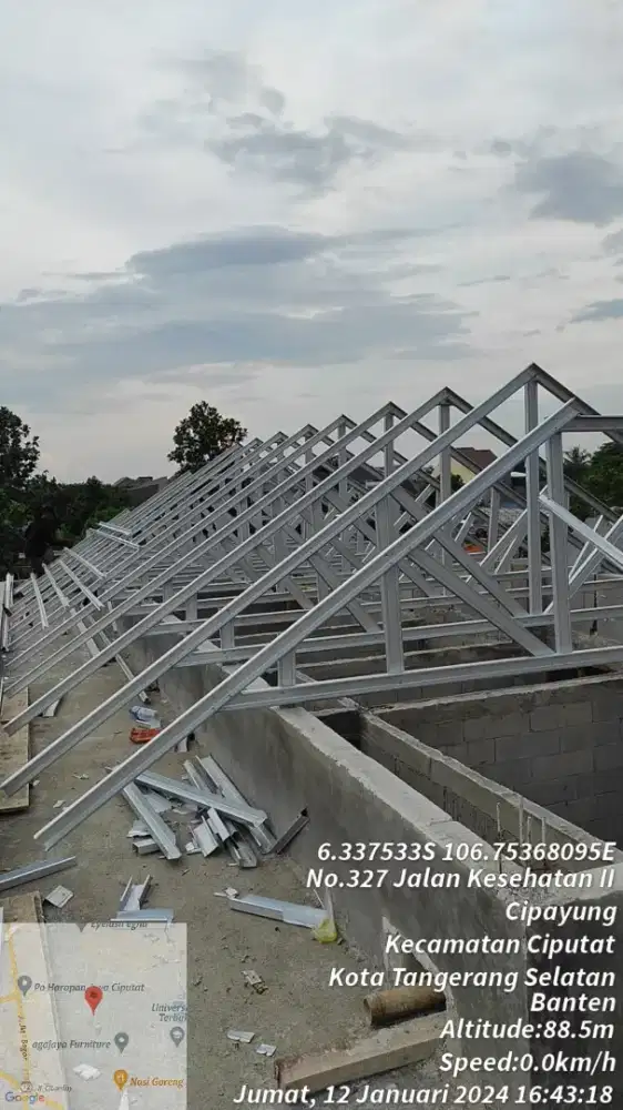 Kontruksi rangka atap baja ringan