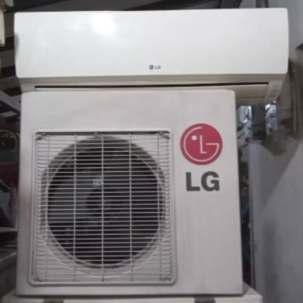 AC LG 1/2 pk Low watt Free Pasang+Freon