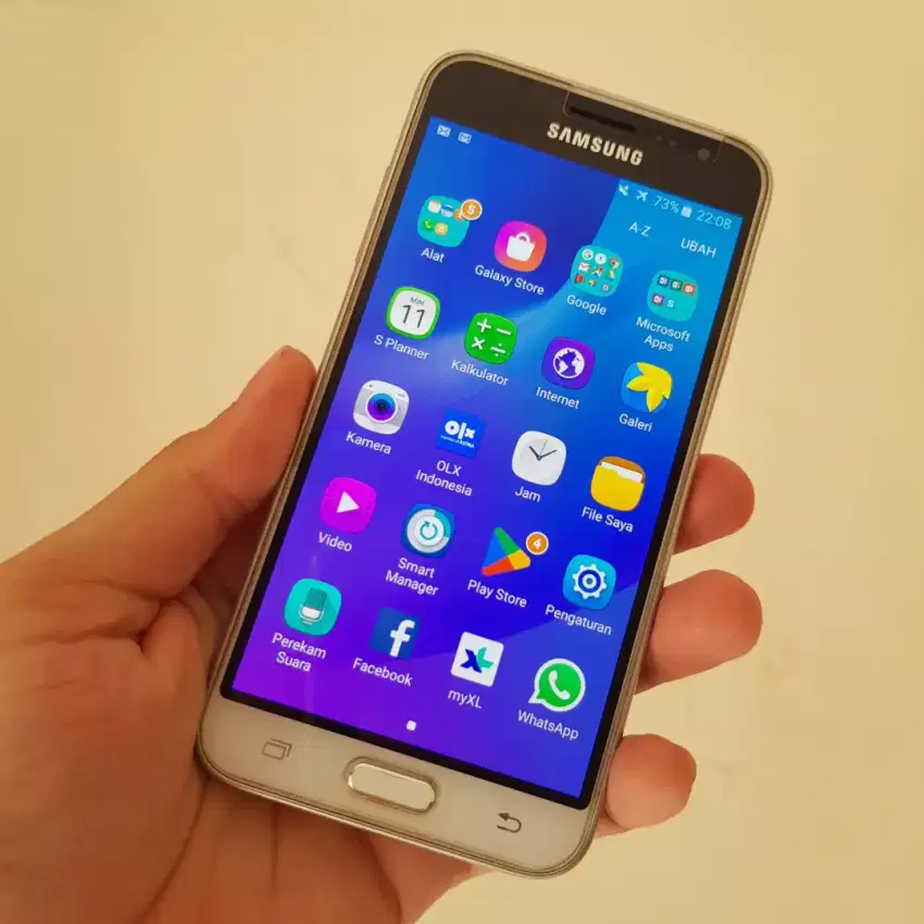 Samsung J3 2016