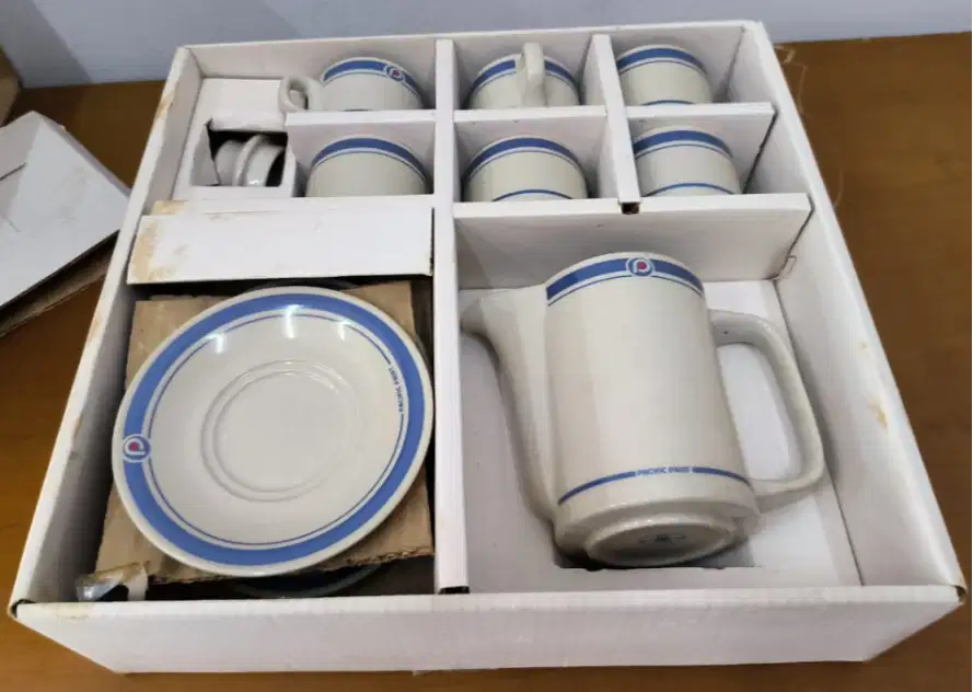 6 set cangkir dan teko Pacific