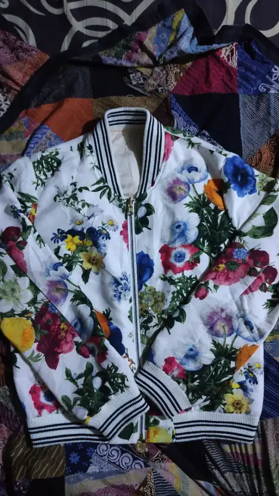 Jaket Bomber Bolbal Jouetie Full Print Flower