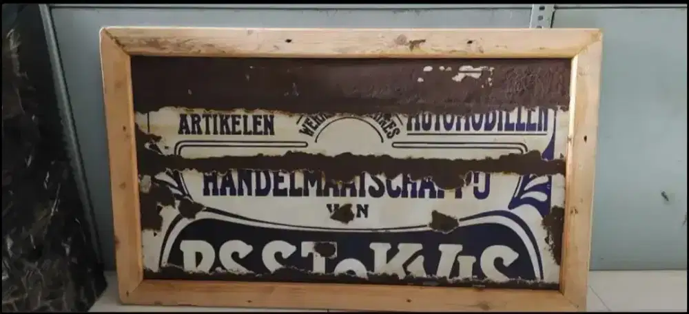 ENAMEL PLAT BESI ARTIKELEN