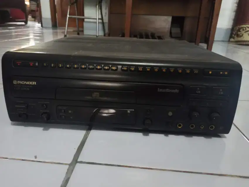 LD VCD Player Pioneer