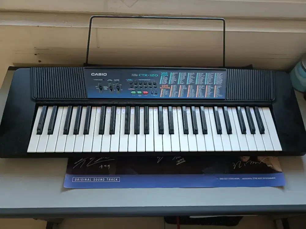 Merek Casio ctk 120/ 100 tones & rhytms