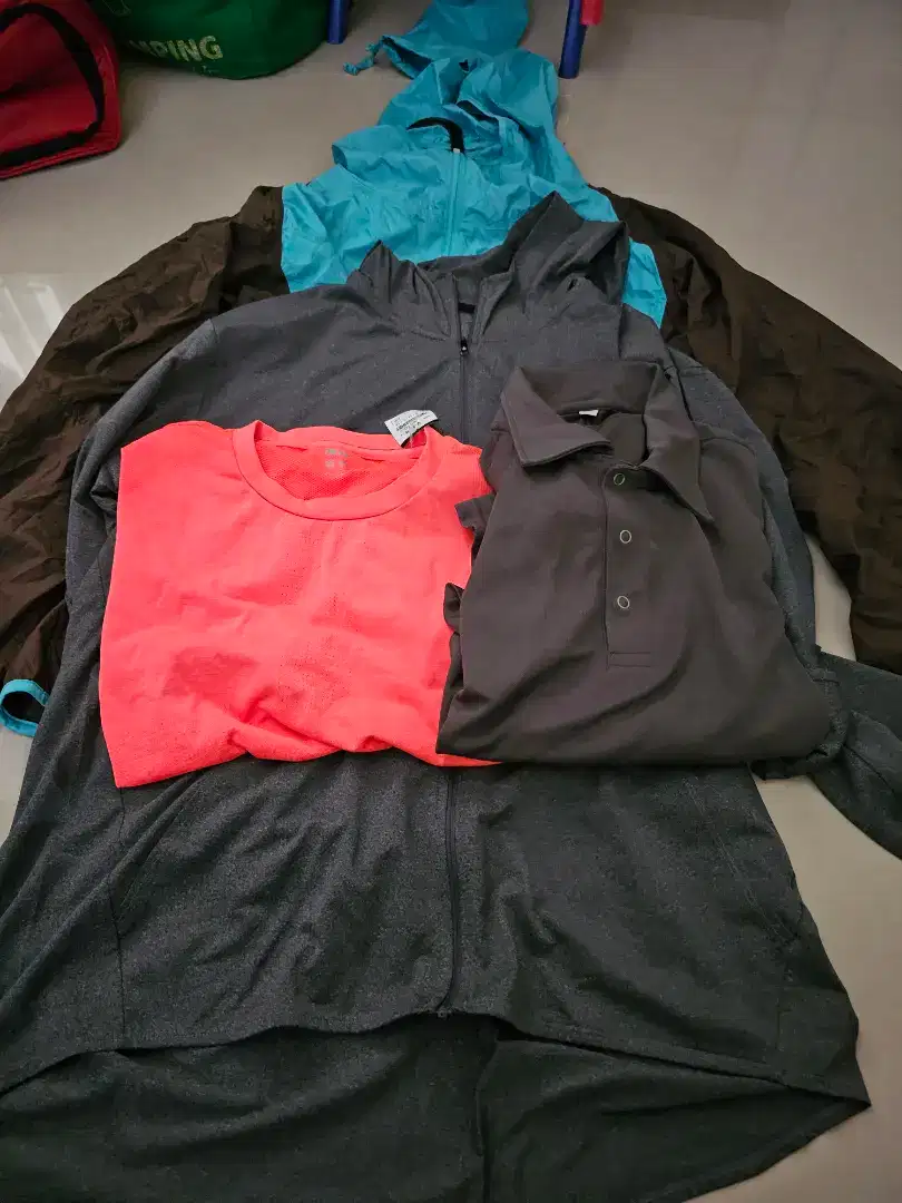 Serba uniqlo dan GU 1 set