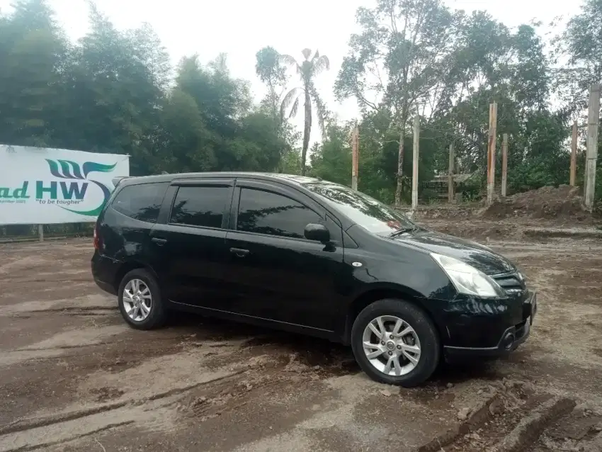 Nissan grand Livina th 12 AB asli ban baru semua