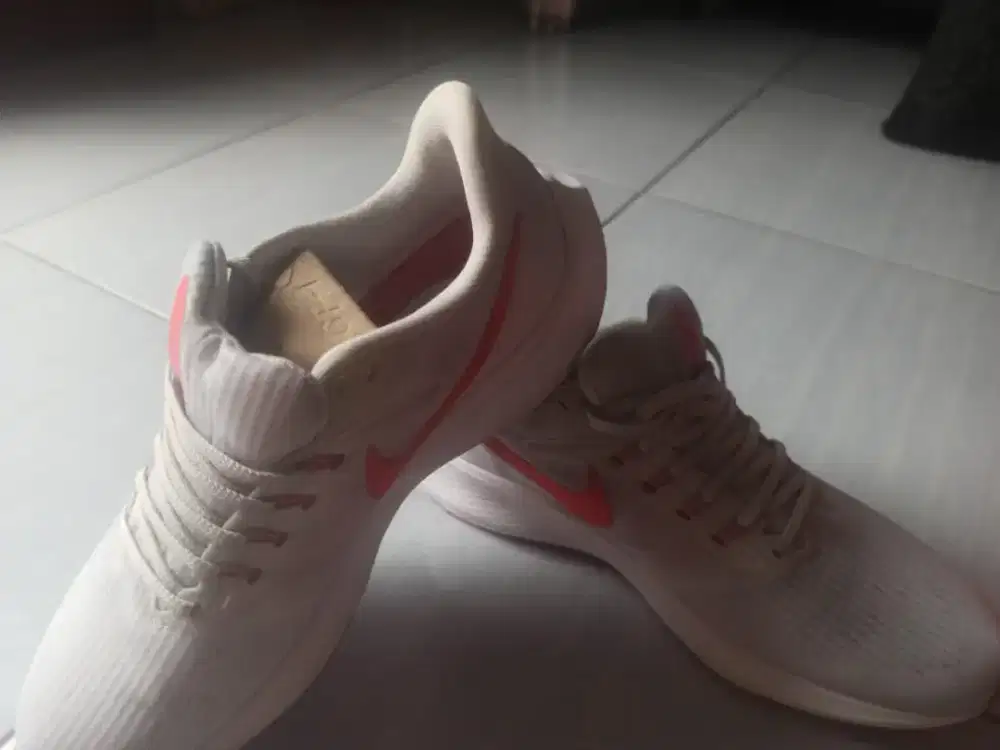 Sepatu Nike Air Zoom Pegasus