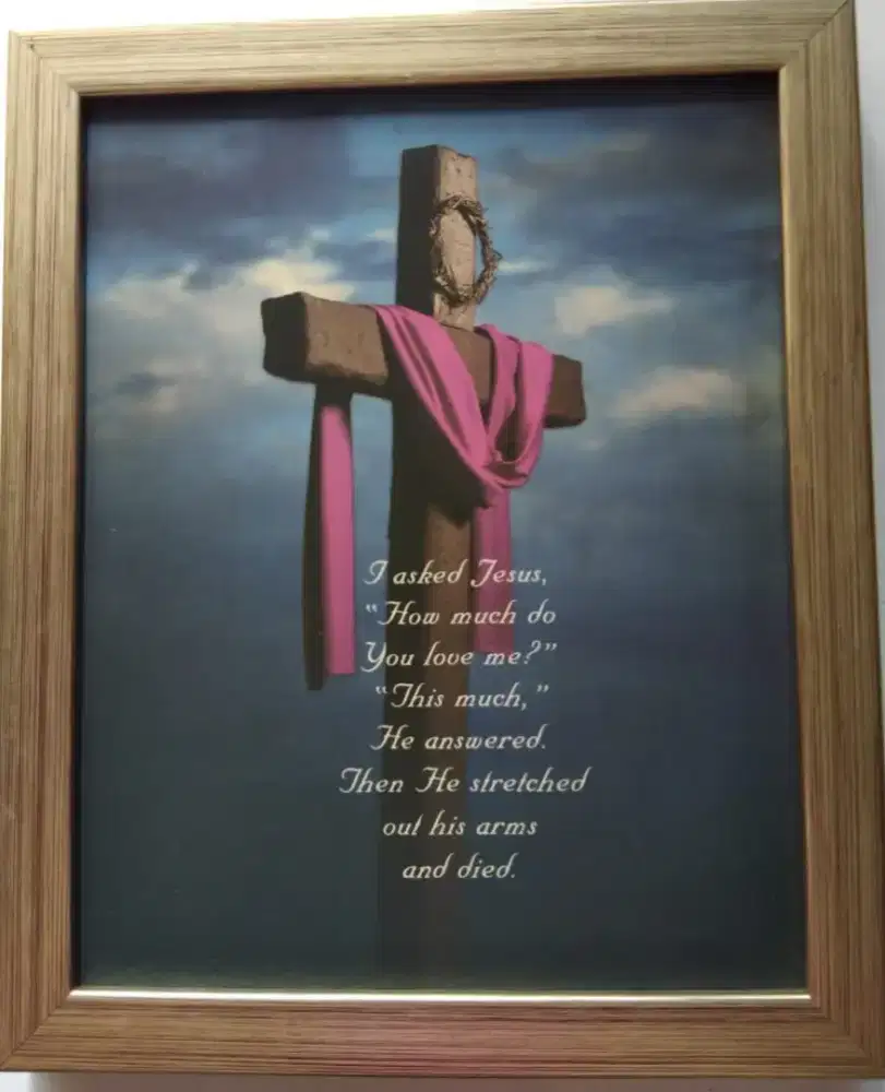 Hiasan dinding gambar Salib