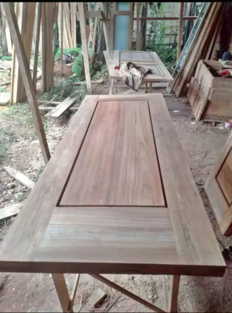 Spesialis pintu jendela kusen bahan kayu jati dan mahoni