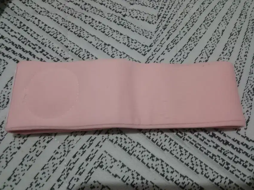 Sabuk bayi untuk pusar