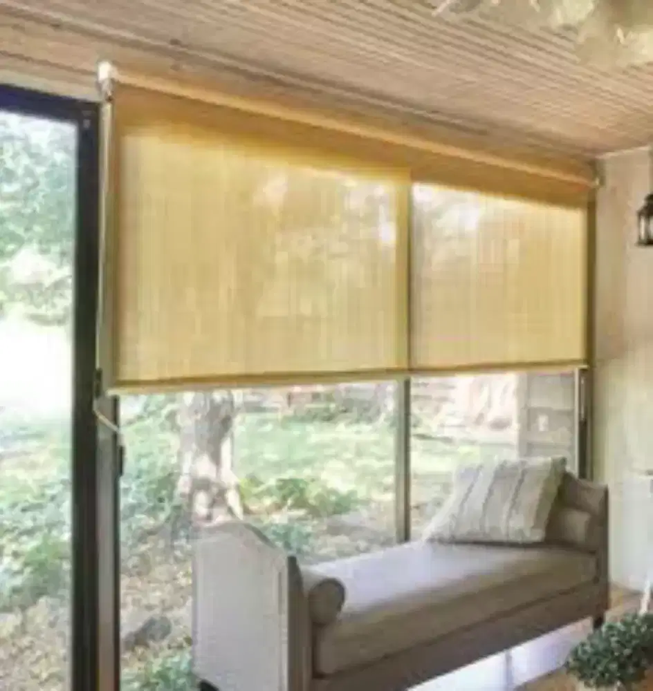 Pemanis jendela tirai gulung