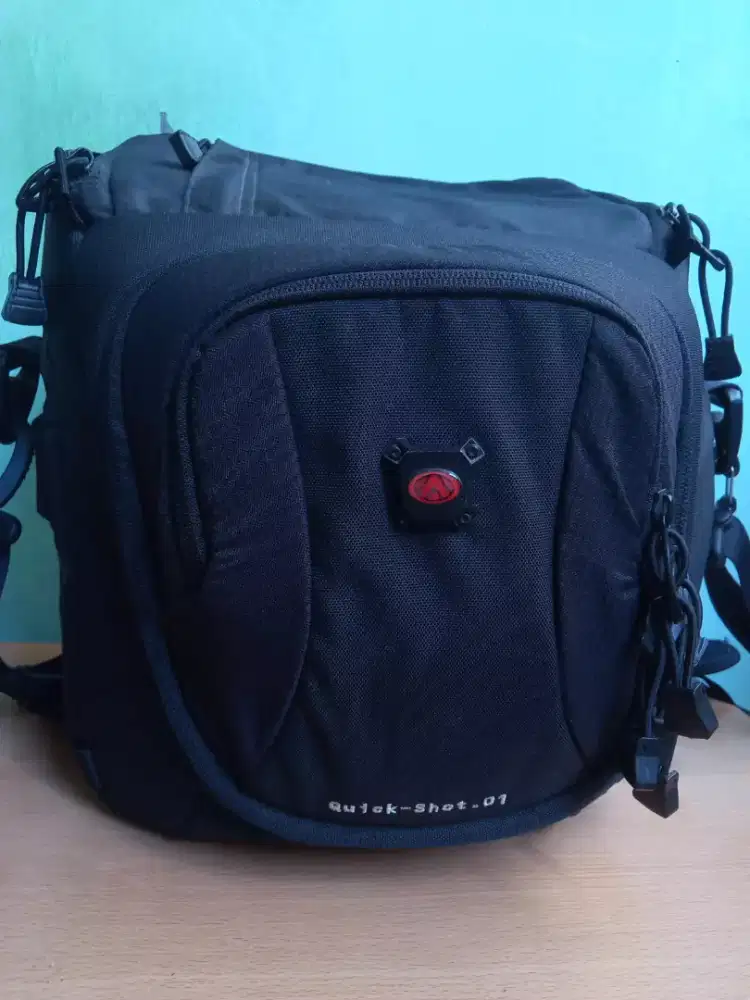 TAS KAMERA EIGER ORIGINAL QUICK SHOT 01