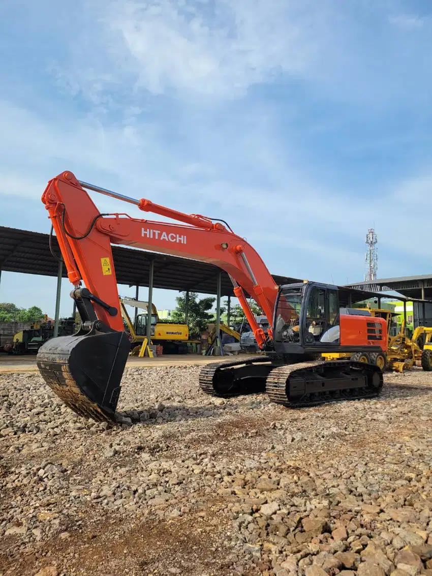 Eksavator Hitachi Zaxis 350 ZX350 2019