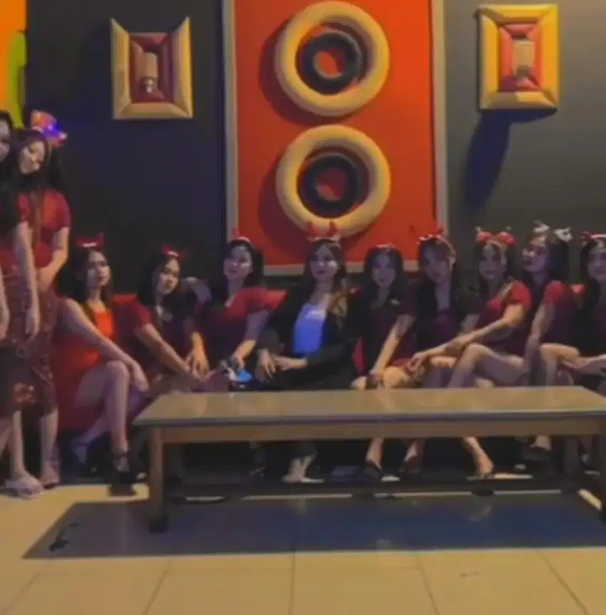 LC- Karaoke-Spa - Dancer